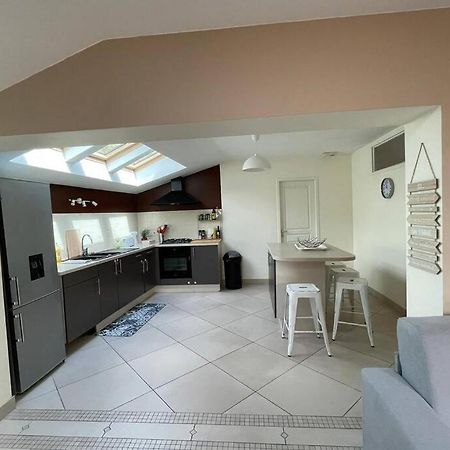 Superbe Appartement Avec 2 Chambres - 9 Personnes - Parking Prive Tournon-sur-Rhone Exterior foto